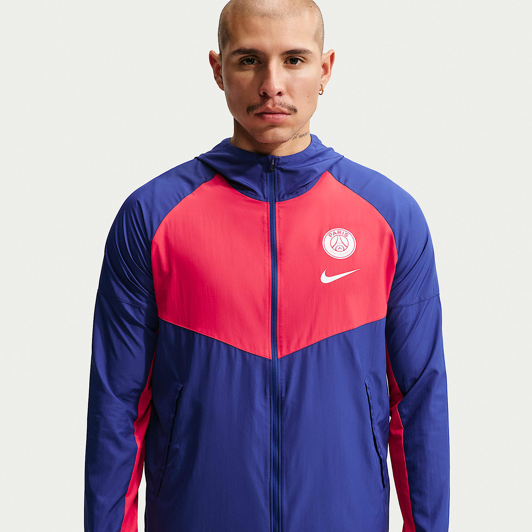 Paris Saint-Germain City Side Men's Football Jacket. Nike IL